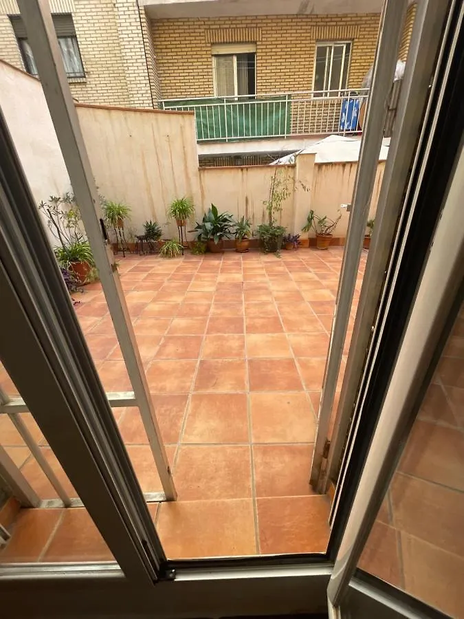 Constitucion Suite Confort D Granada Apartman