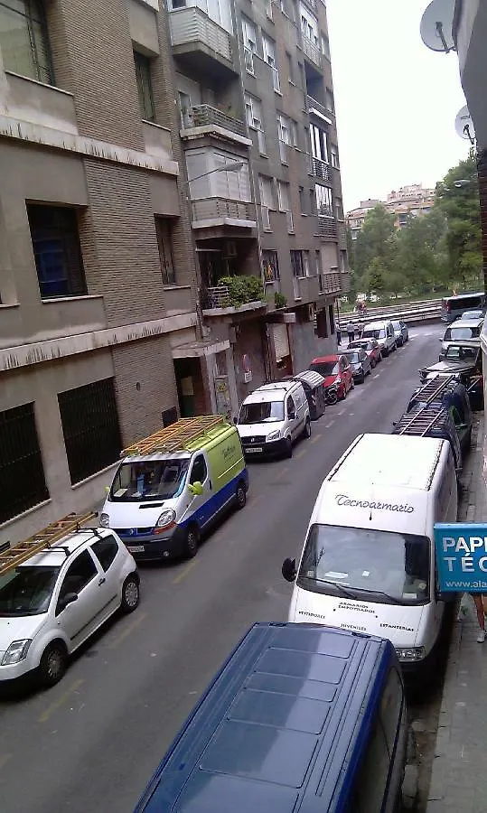 Constitucion Suite Confort D Granada 0*,